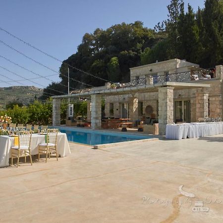 Villa Mantilari Wine Estate 7 Apartments 2 Private Pools 1 Heated Tennis Court Fitness Center อาร์คันส์ ภายนอก รูปภาพ