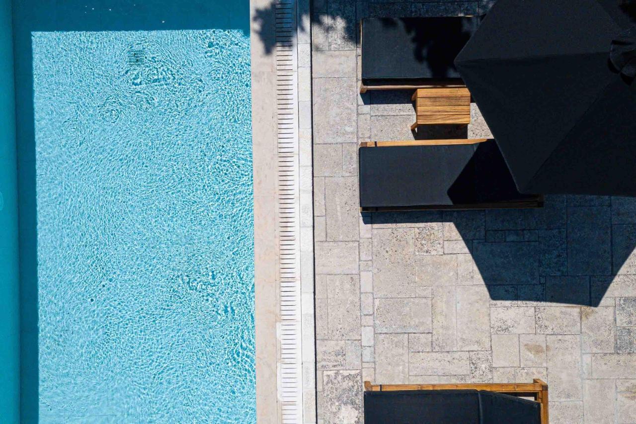 Villa Mantilari Wine Estate 7 Apartments 2 Private Pools 1 Heated Tennis Court Fitness Center อาร์คันส์ ภายนอก รูปภาพ