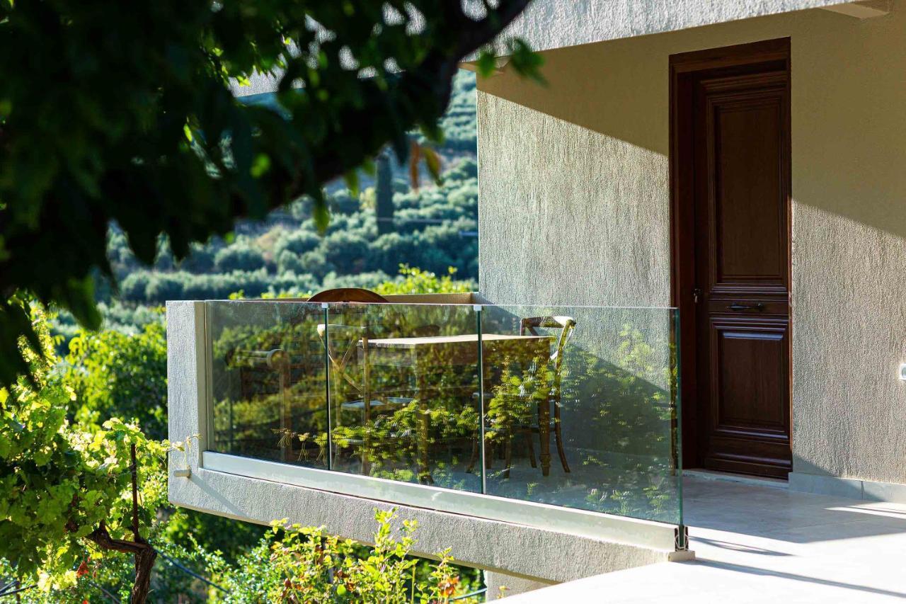 Villa Mantilari Wine Estate 7 Apartments 2 Private Pools 1 Heated Tennis Court Fitness Center อาร์คันส์ ภายนอก รูปภาพ