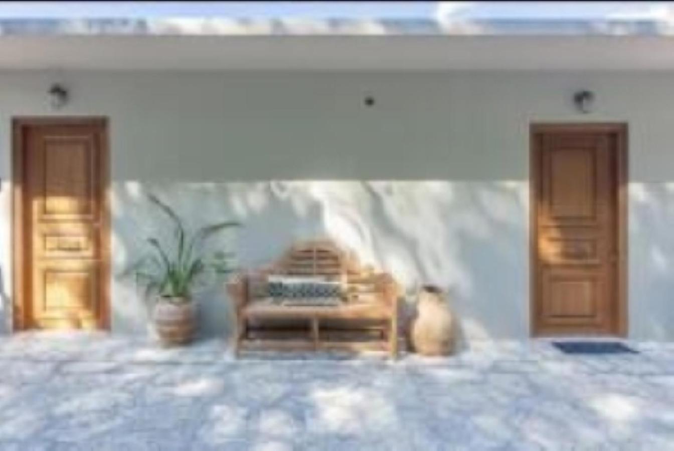 Villa Mantilari Wine Estate 7 Apartments 2 Private Pools 1 Heated Tennis Court Fitness Center อาร์คันส์ ภายนอก รูปภาพ